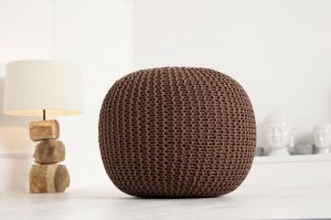Puf/podnóżek Knitted Ball - dark coffee - ciemnobrązowy